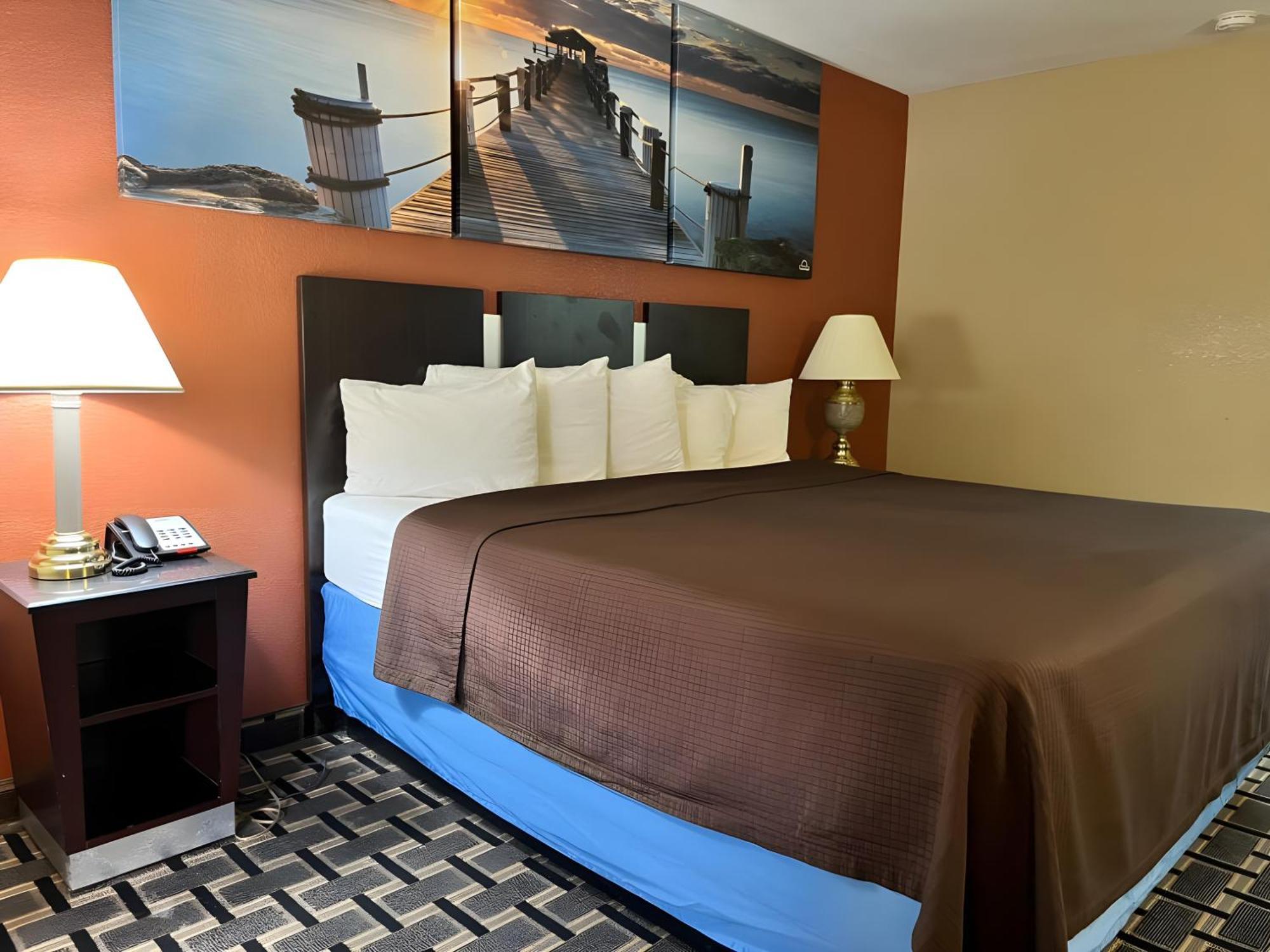 Days Inn & Suites By Wyndham Pine Bluff Luaran gambar