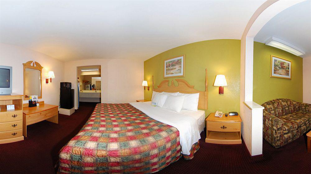 Days Inn & Suites By Wyndham Pine Bluff Luaran gambar